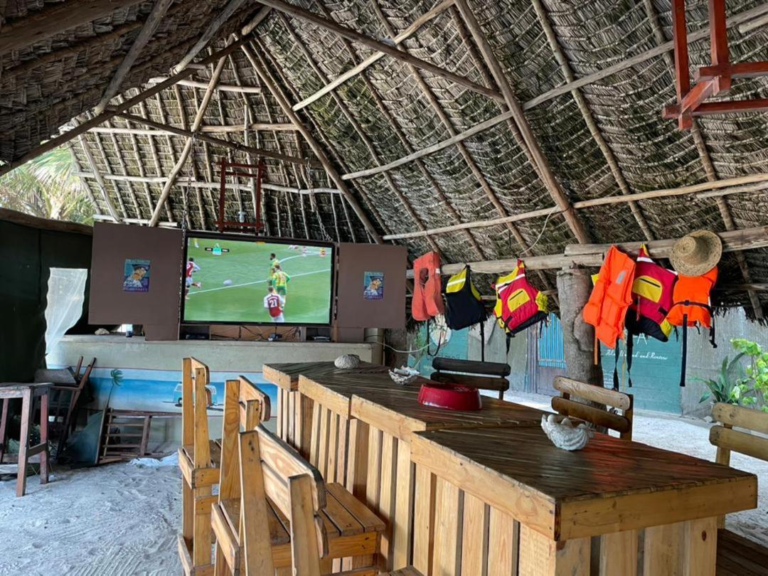 Hostel Mikadi Beach Camp & Backpackers Dar es Salaam Exteriér fotografie