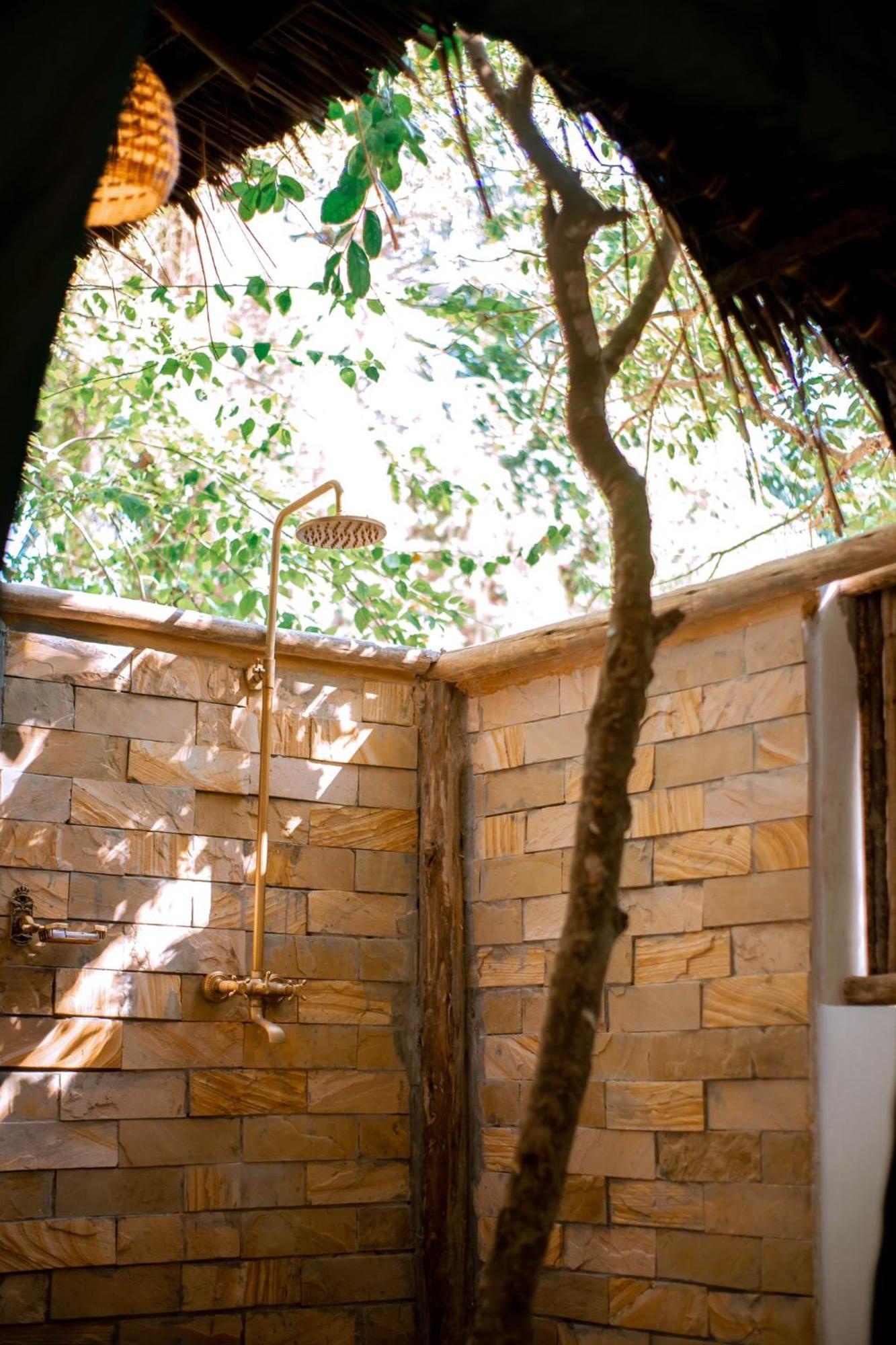 Hostel Mikadi Beach Camp & Backpackers Dar es Salaam Exteriér fotografie