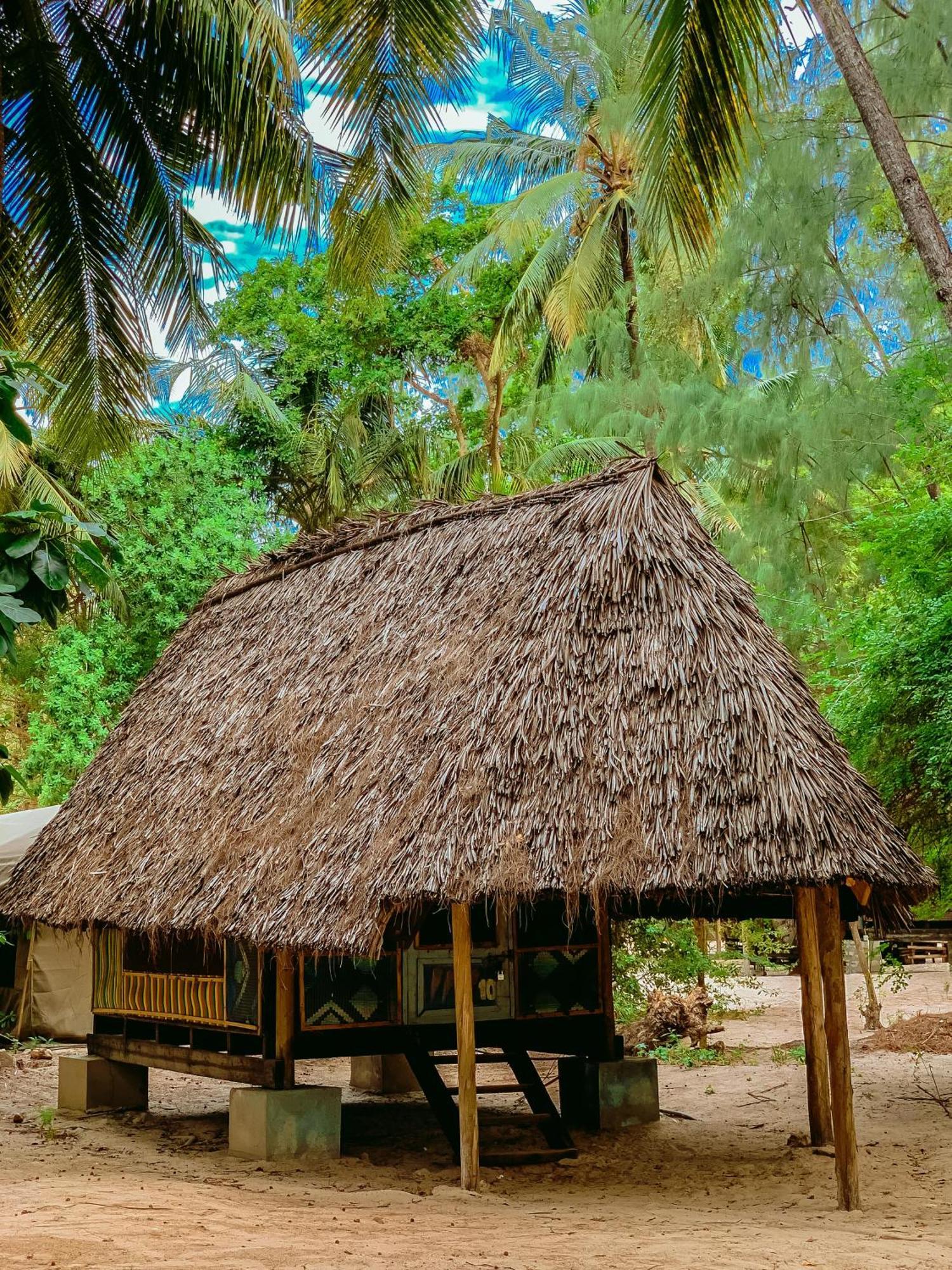 Hostel Mikadi Beach Camp & Backpackers Dar es Salaam Exteriér fotografie